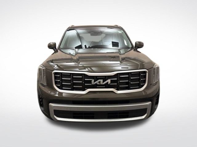 Certified 2024 Kia Telluride S FWD image 3