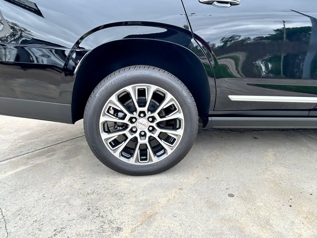 New 2026 GMC Yukon Denali w/ Denali Reserve Package AWD/4WD image 43