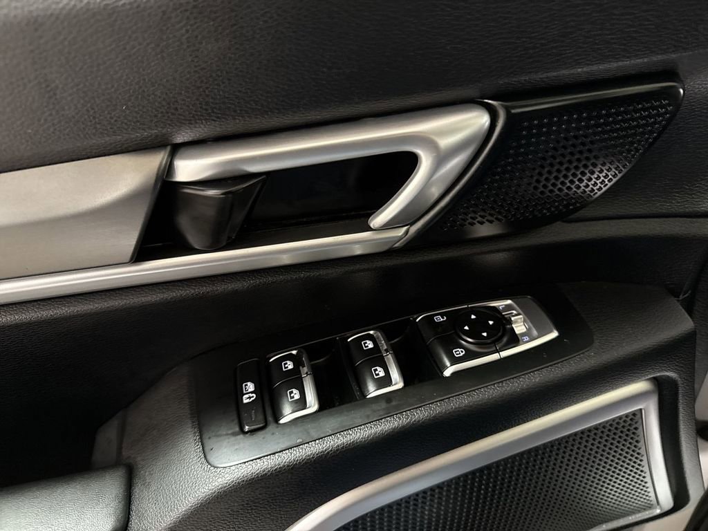 Used 2020 Kia Telluride S w/ S 8 Passenger Seating Package image 21