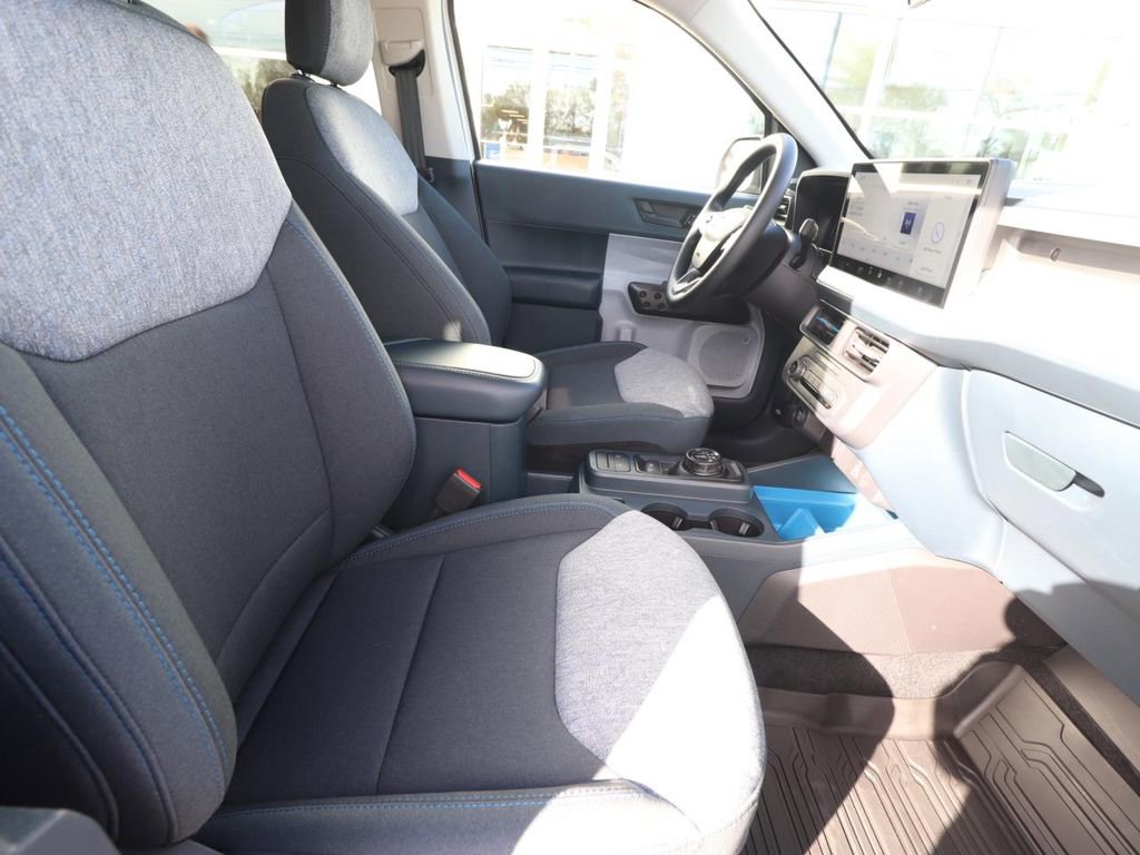 Certified 2025 Ford Maverick XLT w/ Equipment Group 302A image 13