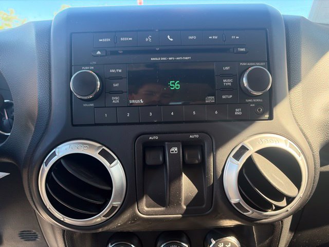 Used 2013 Jeep Wrangler Sahara w/ Dual Top Group AWD/4WD image 23