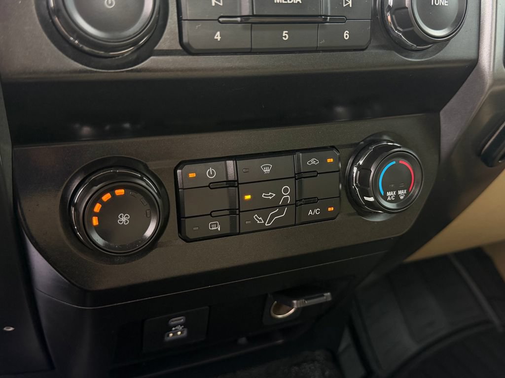 Used 2021 Ford F350 XLT w/ XLT Value Package AWD/4WD image 21