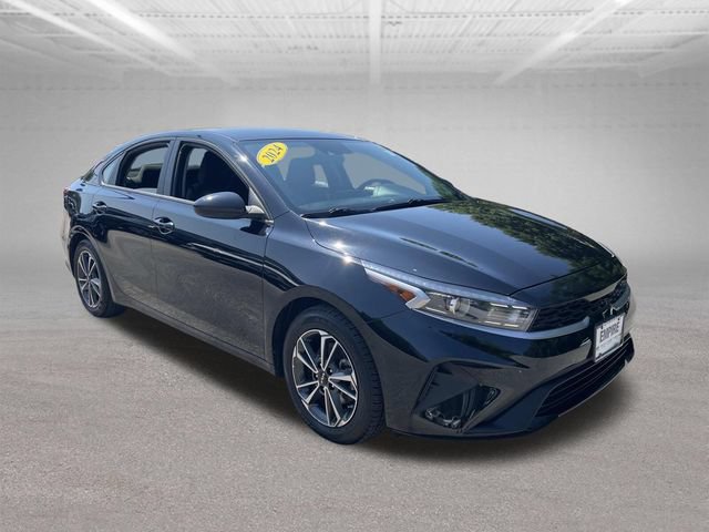 Used 2024 Kia Forte LXS FWD image 4