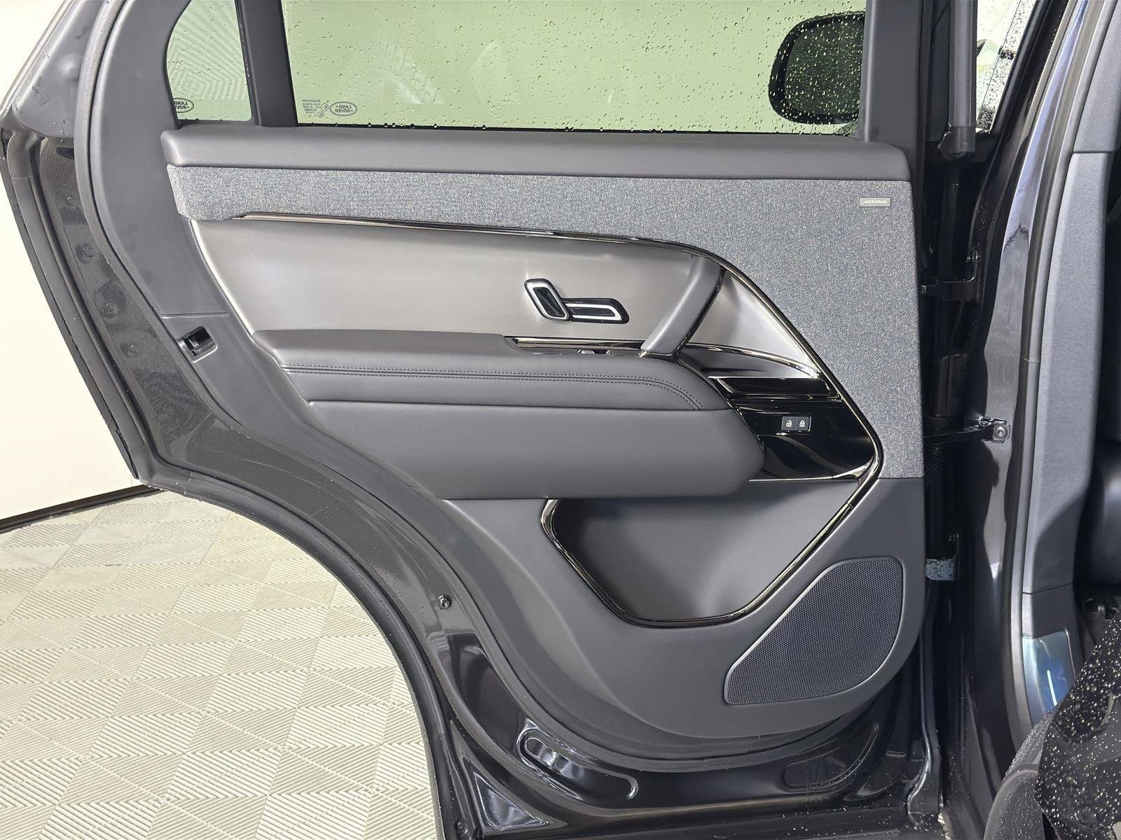 New 2026 Land Rover Range Rover Sport SE image 26