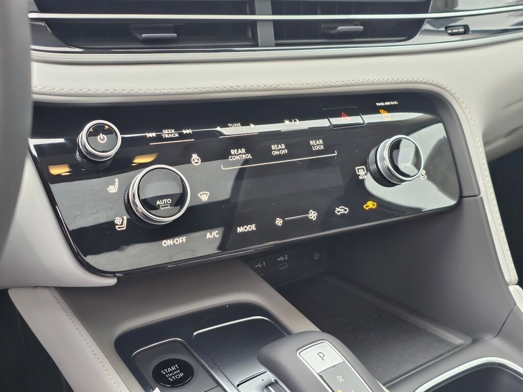 New 2026 INFINITI QX60 Luxe w/ Cargo Package image 35