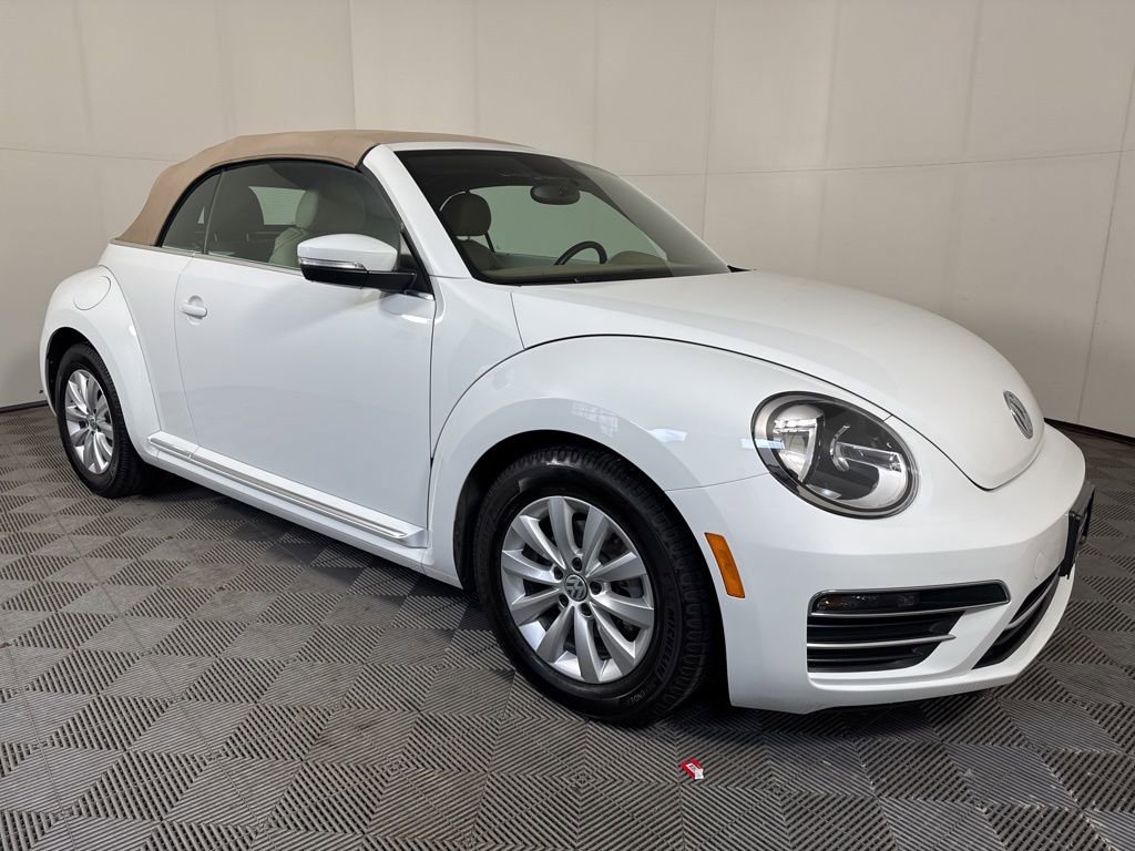 Used 2019 Volkswagen Beetle 2.0T S FWD image 10