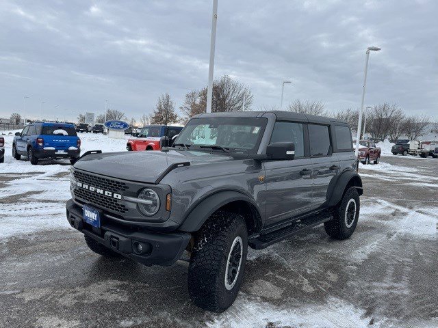 Used 2023 Ford Bronco Badlands image 3