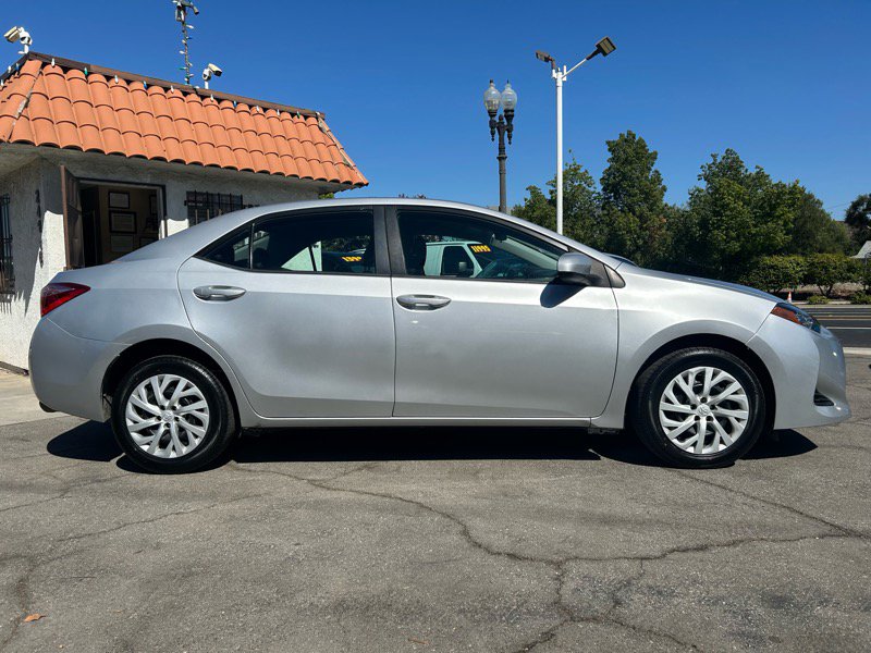 Used 2018 Toyota Corolla L image 3