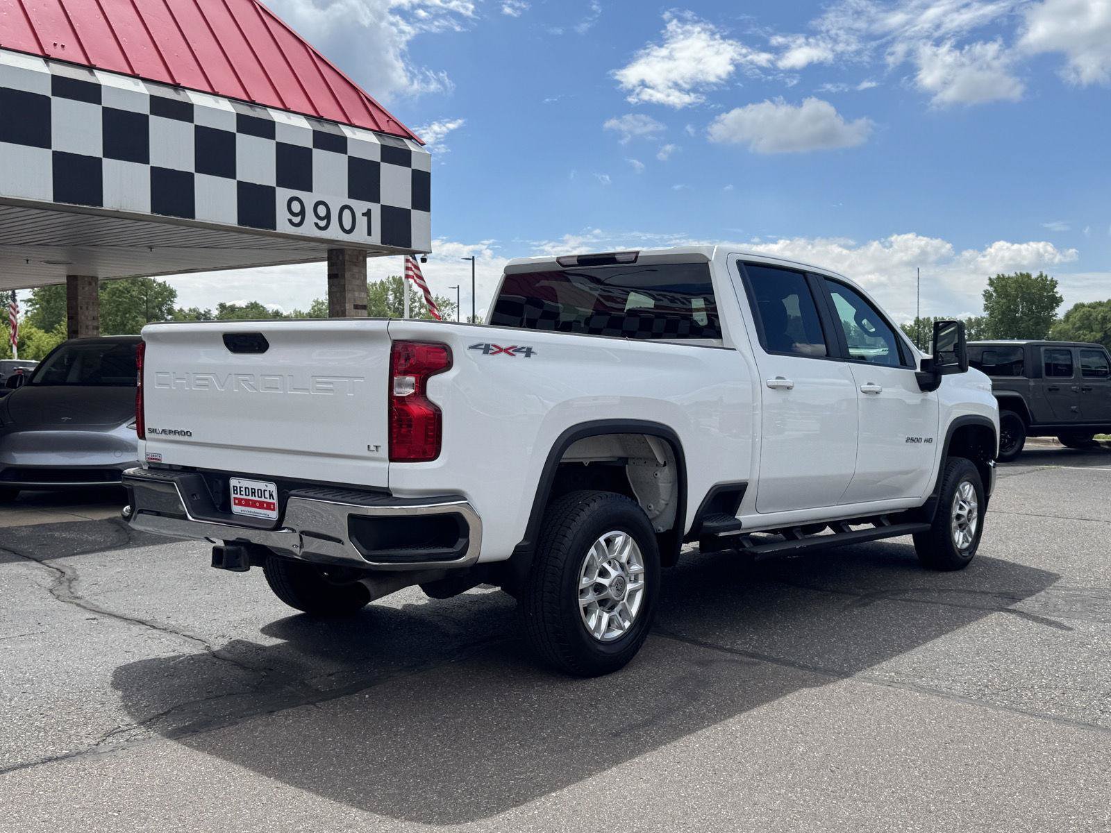 Used 2023 Chevrolet Silverado 2500 LT w/ Snow Plow Prep/Camper Package AWD/4WD image 7