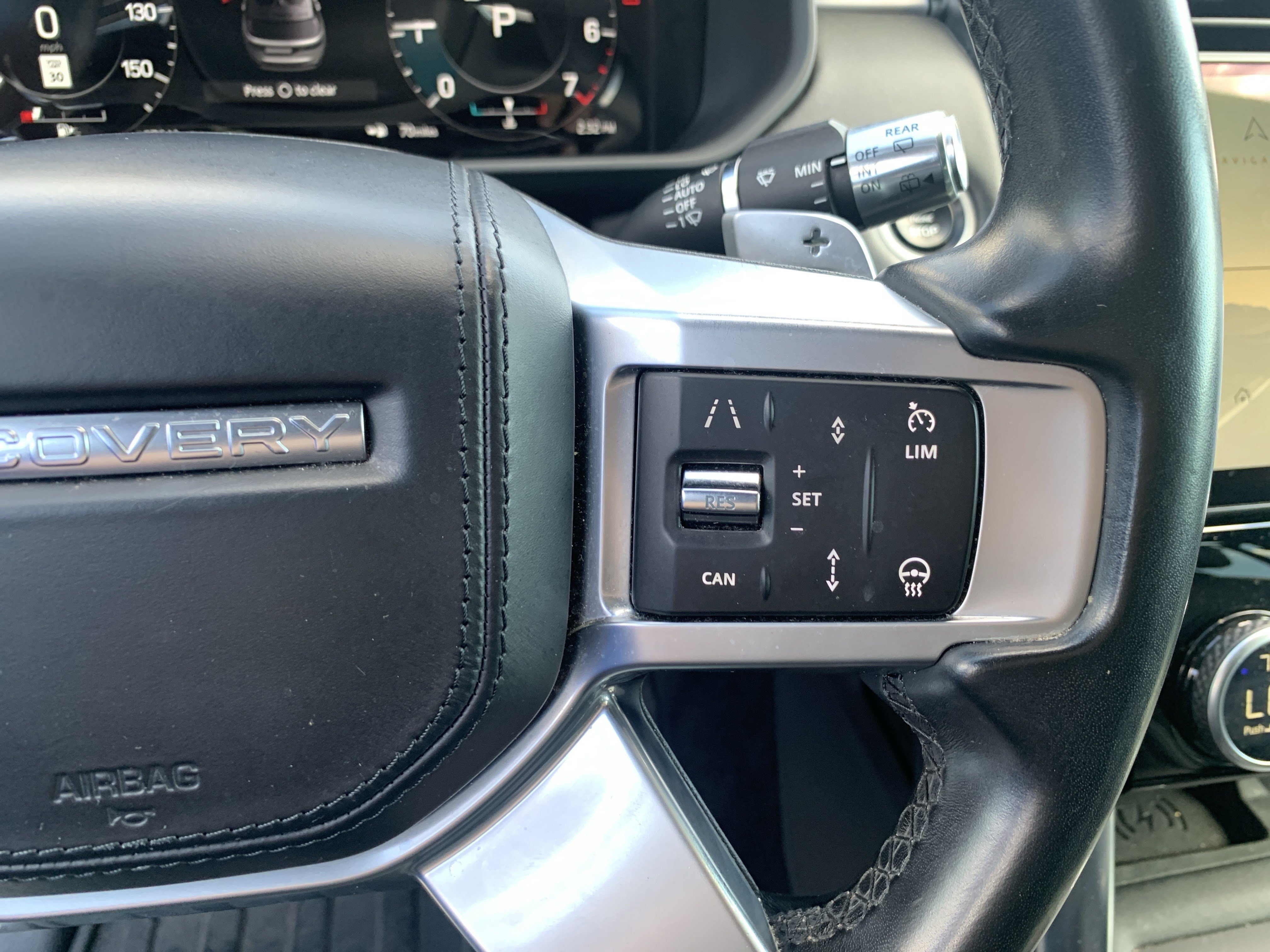 Used 2022 Land Rover Discovery HSE R-Dynamic AWD/4WD image 20
