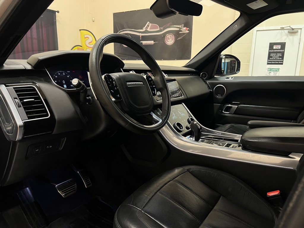 Used 2019 Land Rover Range Rover Sport HST AWD/4WD image 28