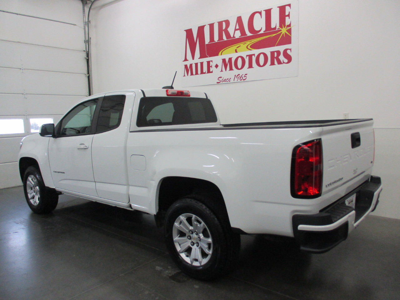 Used 2022 Chevrolet Colorado LT w/ Fleet Safety Package image 4