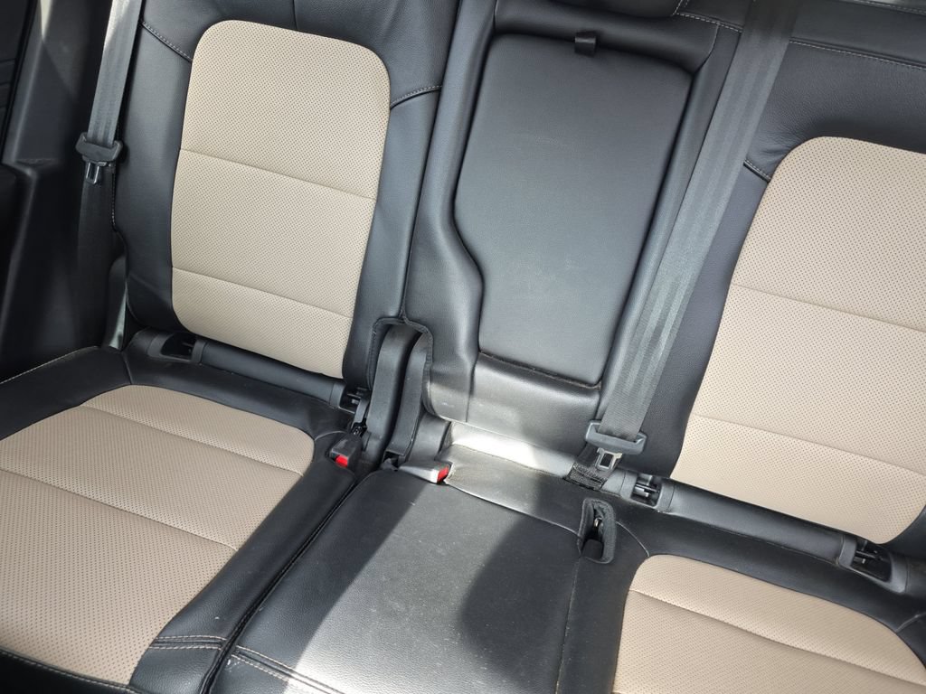 Used 2022 Ford Escape Titanium w/ Titanium Elite Package AWD/4WD image 13