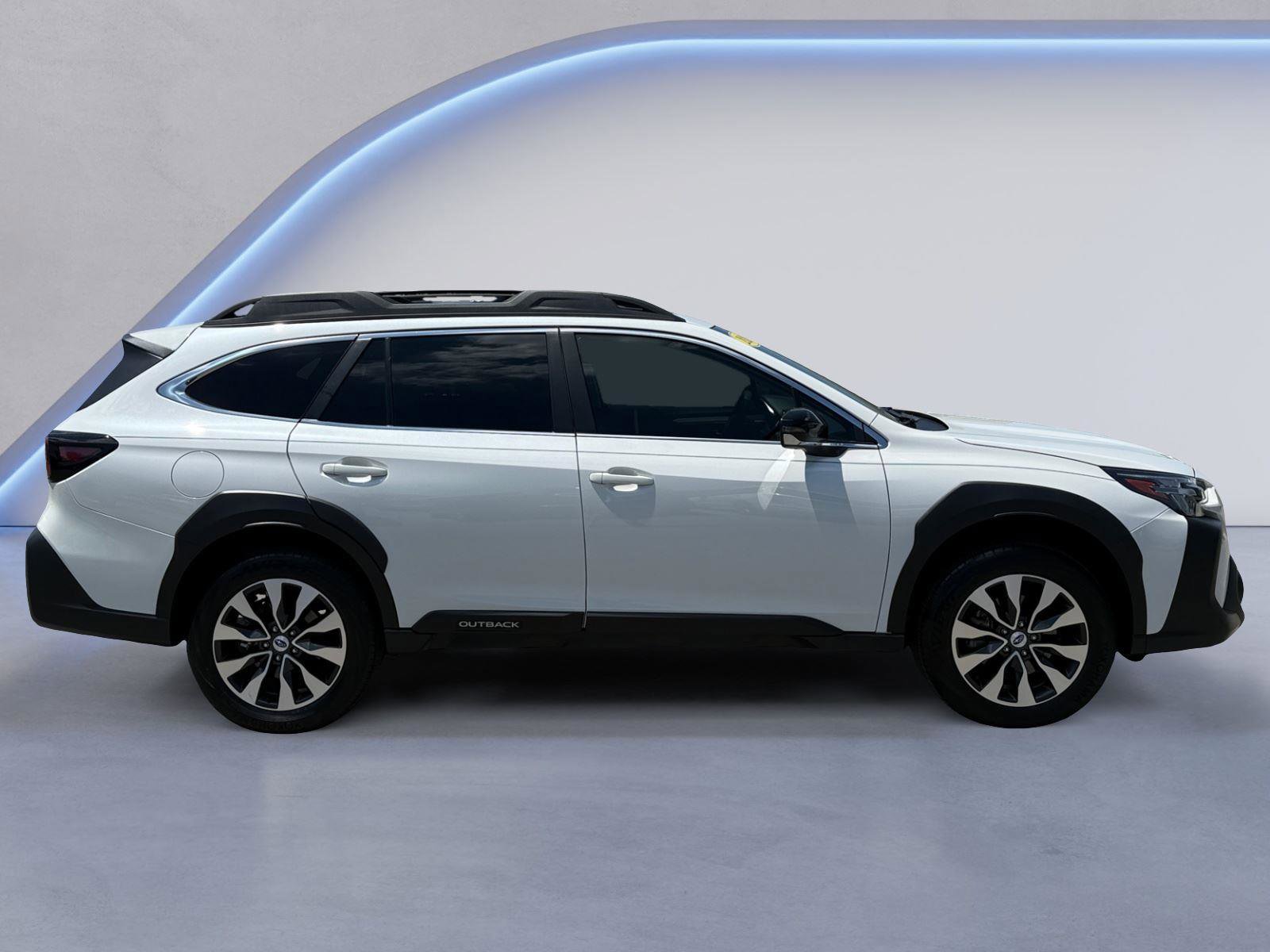 Used 2024 Subaru Outback Limited AWD/4WD image 2