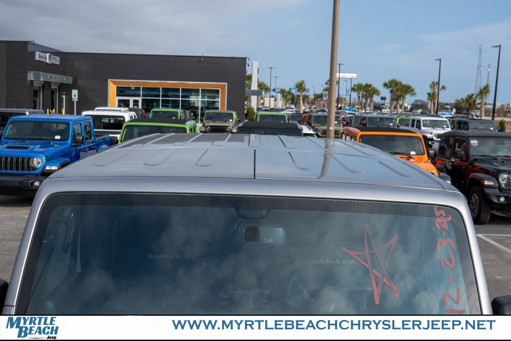 Used 2013 Jeep Wrangler Unlimited Sahara w/ Dual Top Group image 10