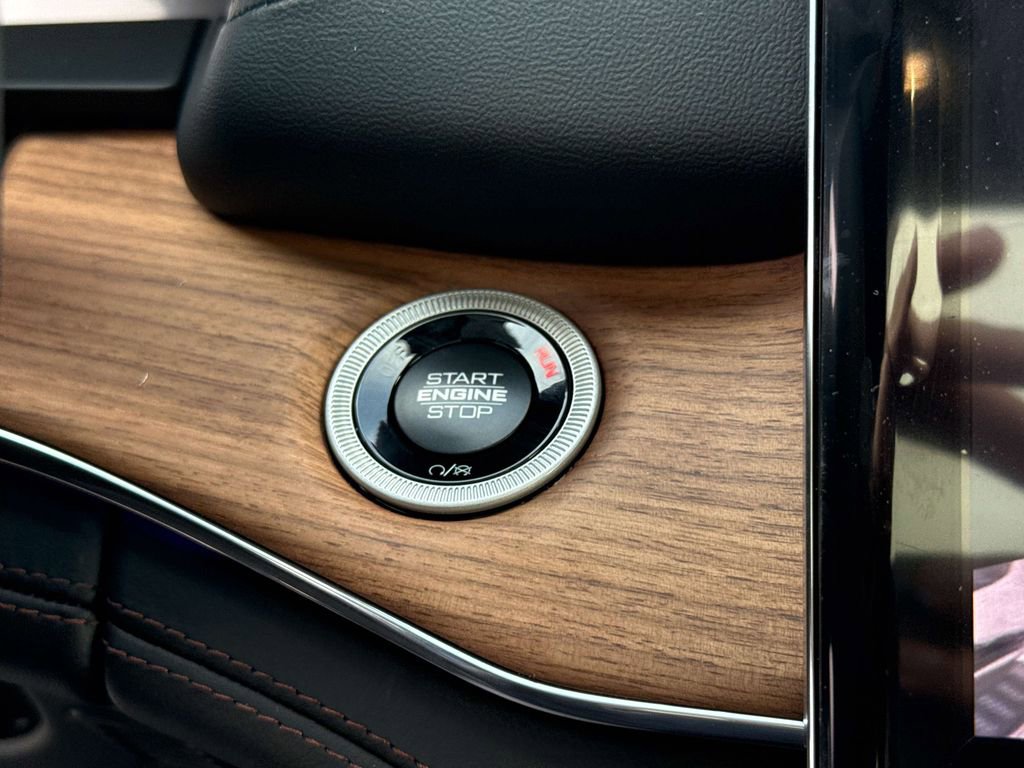 New 2025 Jeep Grand Cherokee Summit AWD/4WD image 27