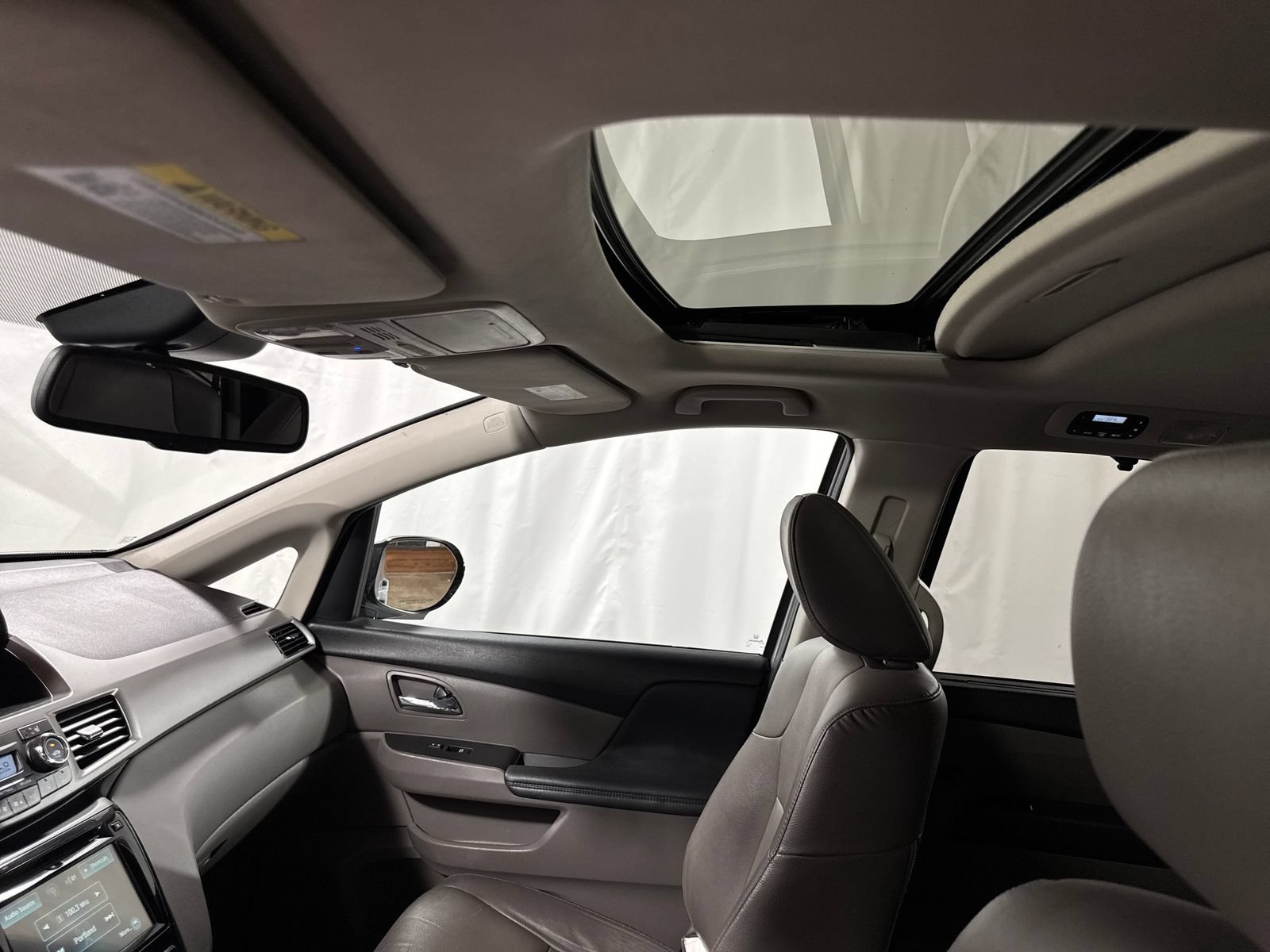 Used 2016 Honda Odyssey EX-L image 32