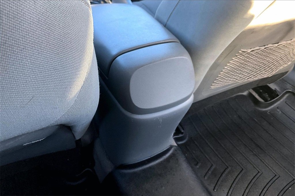 Used 2022 Hyundai Elantra SEL w/ Convenience + Premium Package image 33