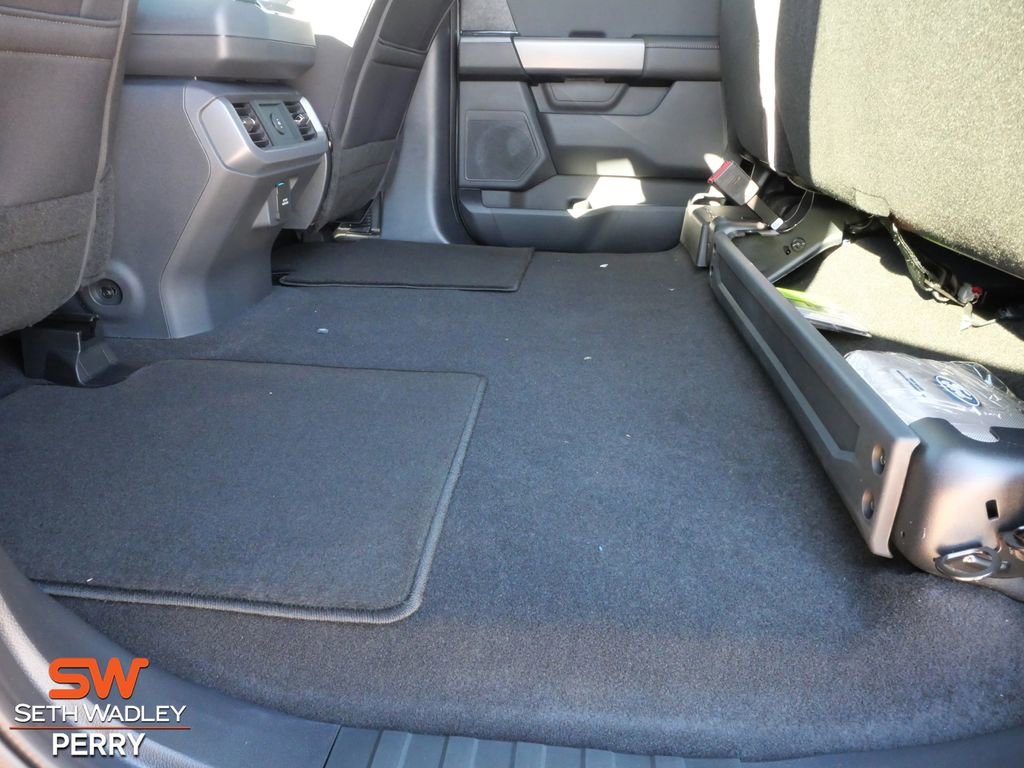 New 2026 Ford F150 XLT w/ XLT Black Appearance Package image 21