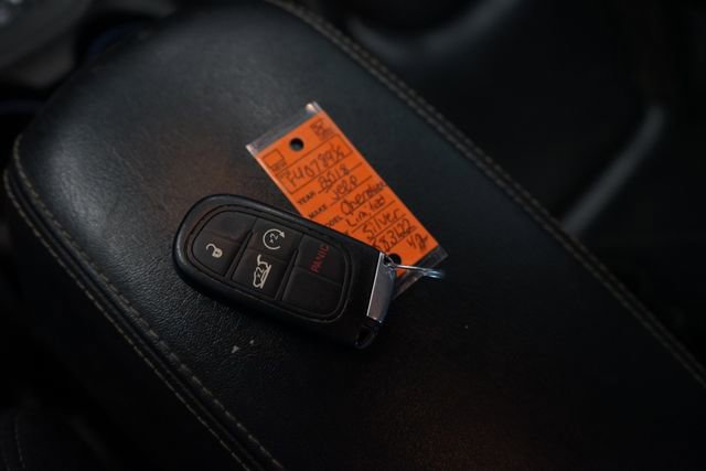 Used 2018 Jeep Cherokee Limited AWD/4WD image 22