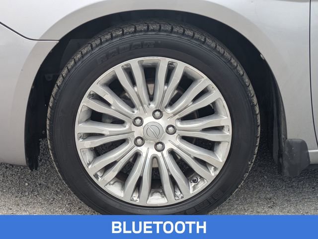 Used 2013 Chrysler 200 Limited w/ Sun/Sound Group FWD image 12