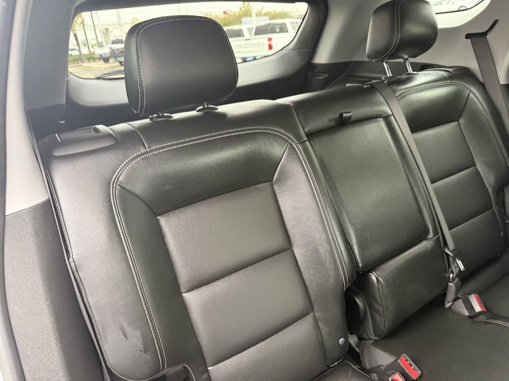 Used 2024 GMC Terrain SLT image 37