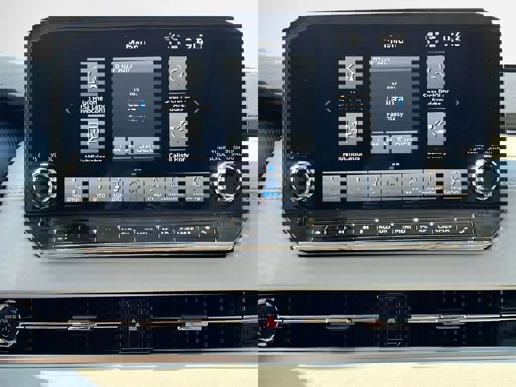 New 2025 Mitsubishi Outlander SEL image 17