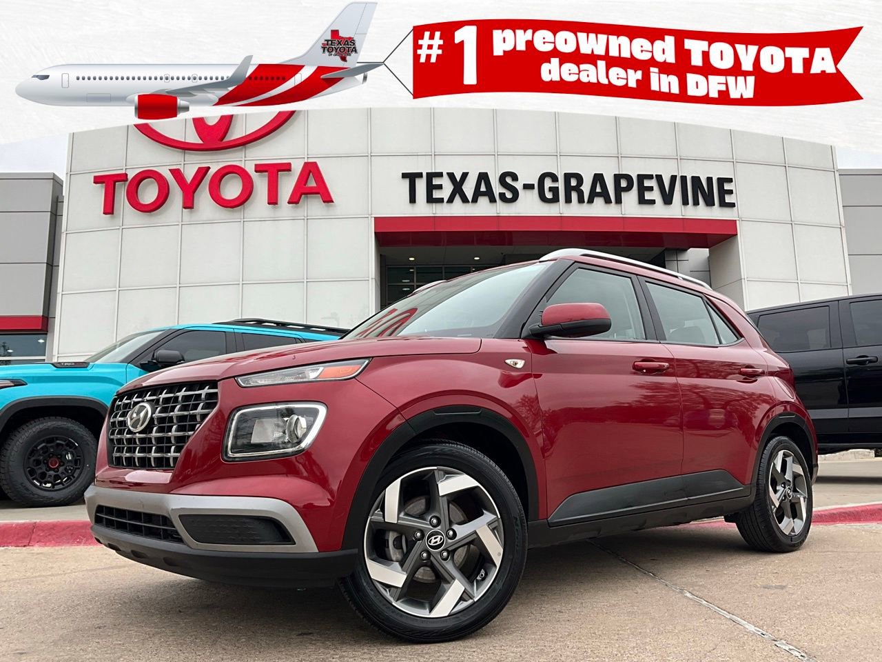 Used 2025 Hyundai Venue SEL image 1