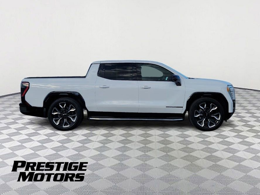 Used 2025 GMC Sierra EV Denali image 8