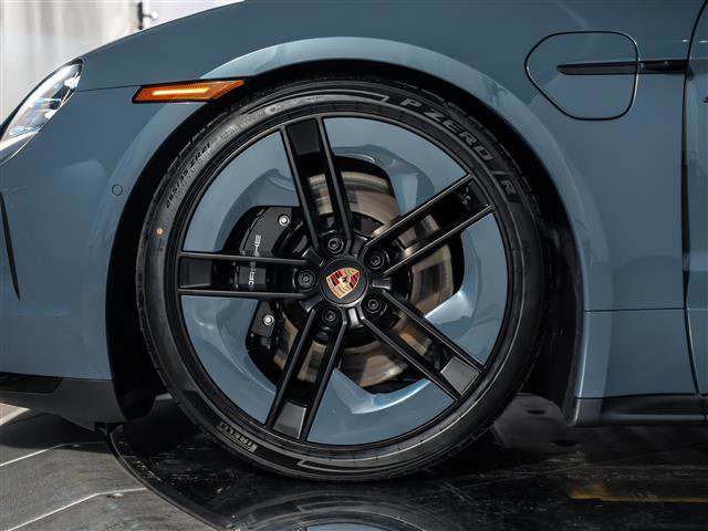 New 2026 Porsche Taycan GTS image 14