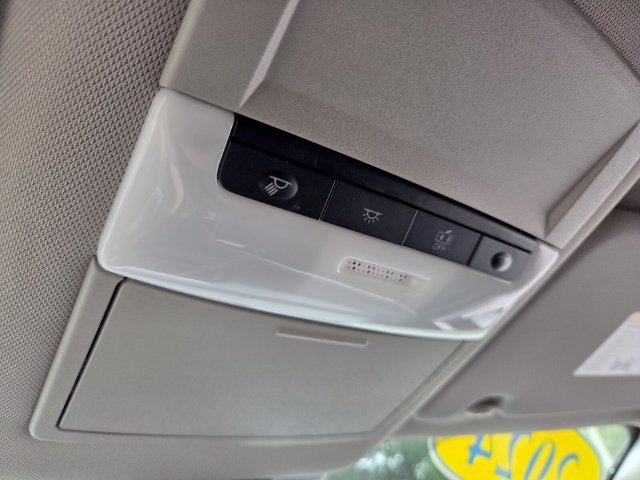 Used 2024 Nissan Rogue S FWD image 31