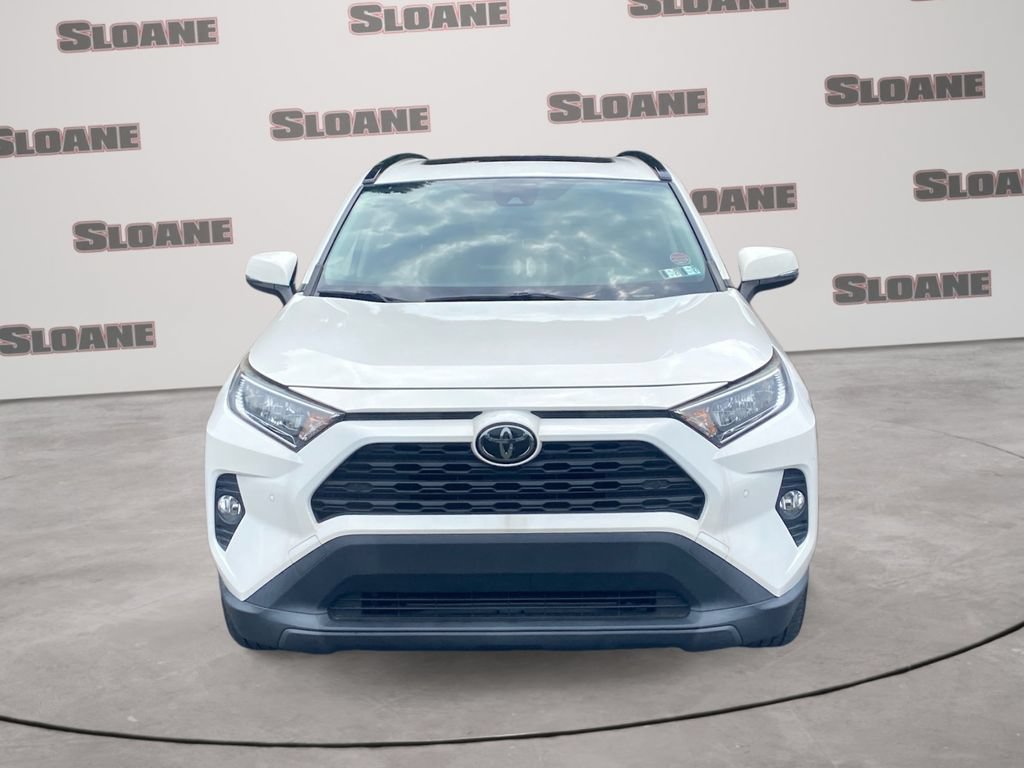 Used 2019 Toyota RAV4 XLE w/ Convenience Package AWD/4WD image 3