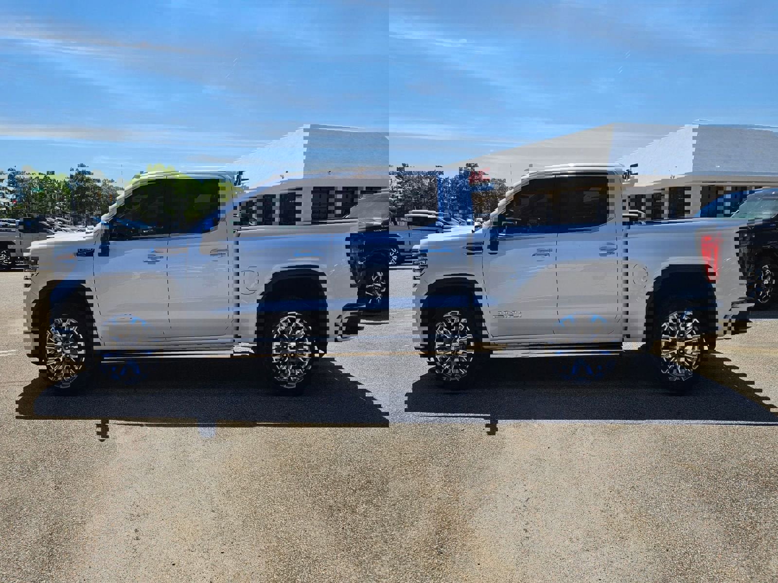 Used 2024 GMC Sierra 1500 Denali w/ Denali Reserve Package image 2