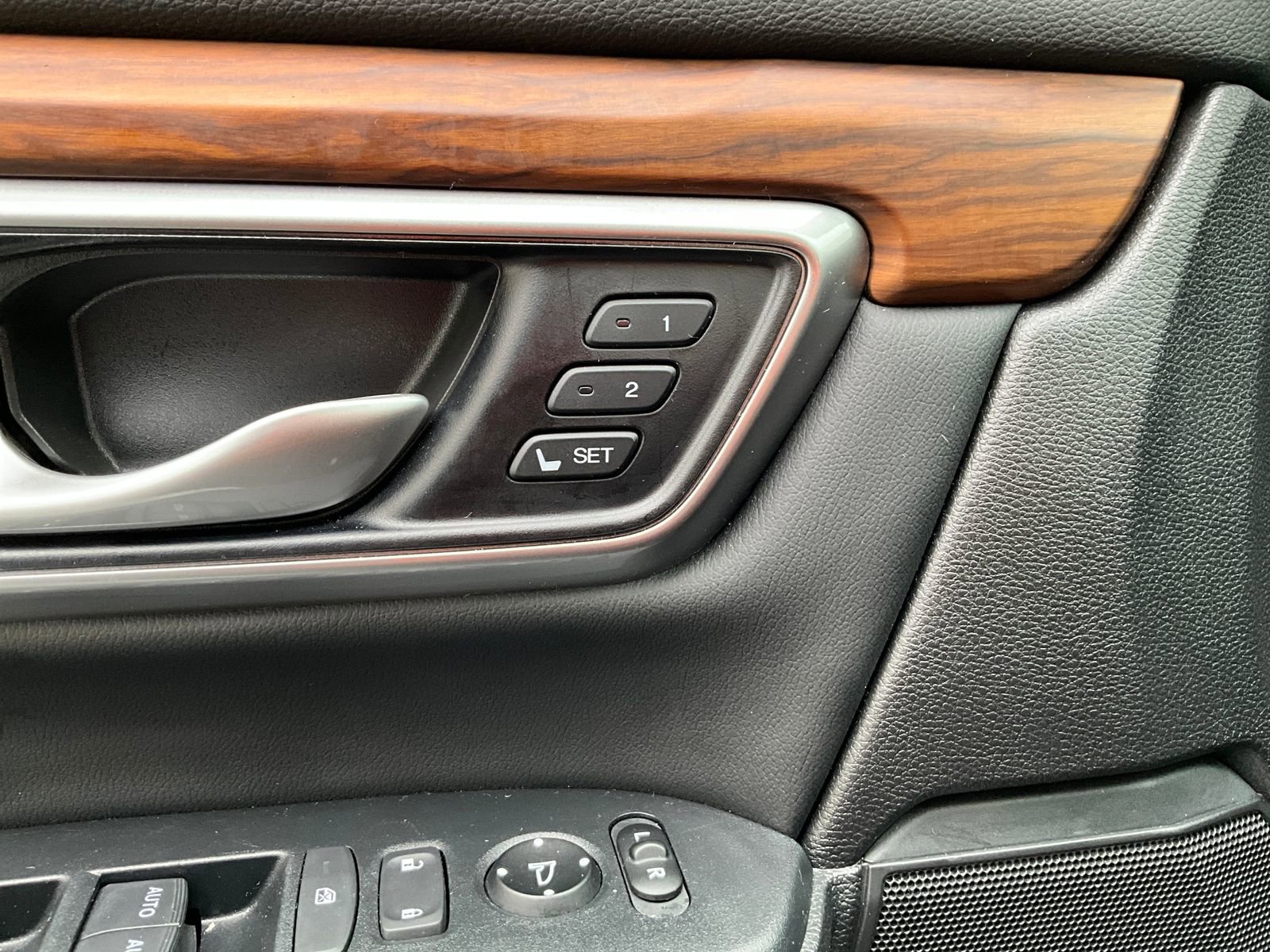 Used 2022 Honda CR-V EX-L image 13