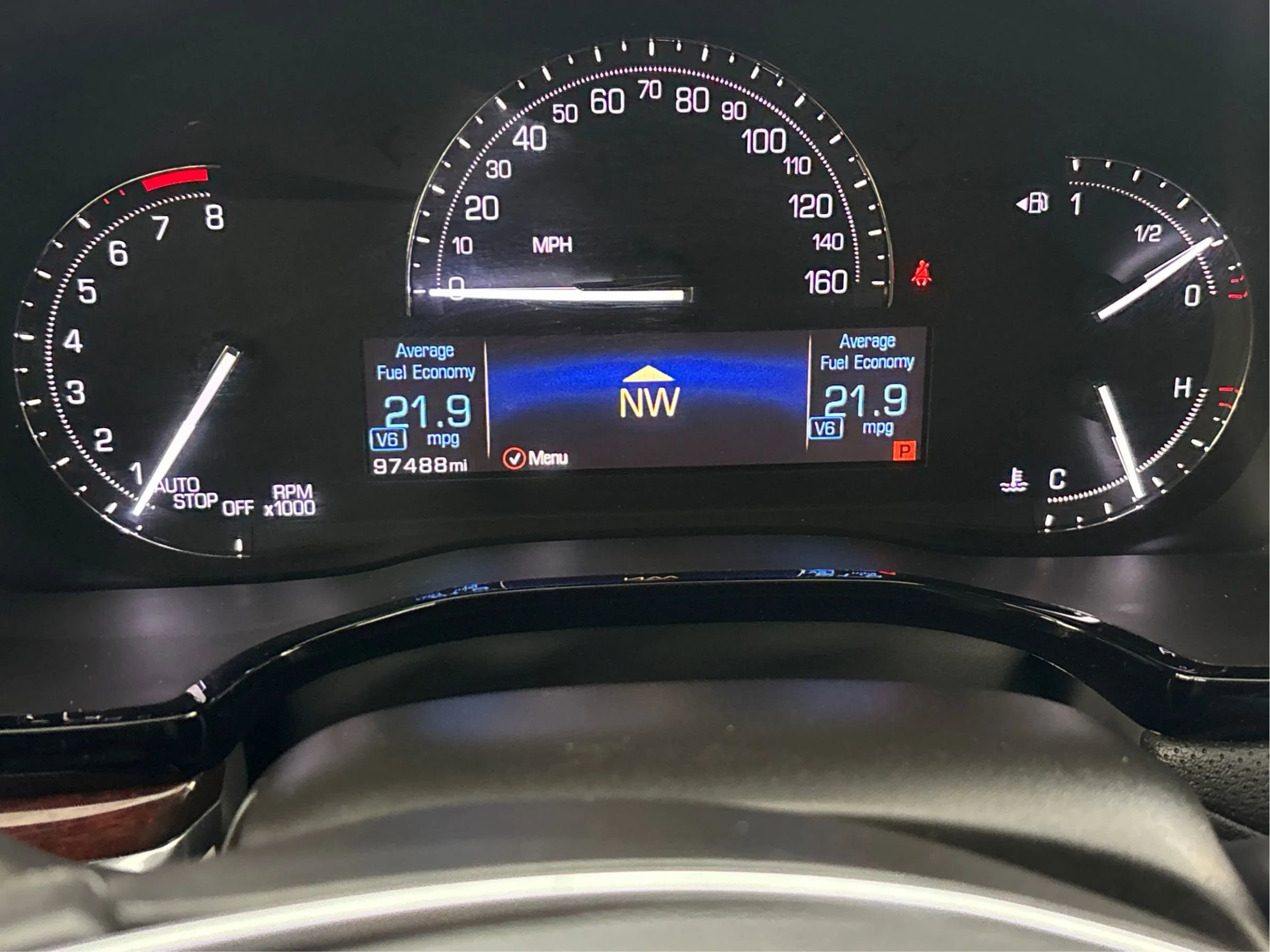 Used 2018 Cadillac XT5 Luxury w/ Driver Awareness Package image 23