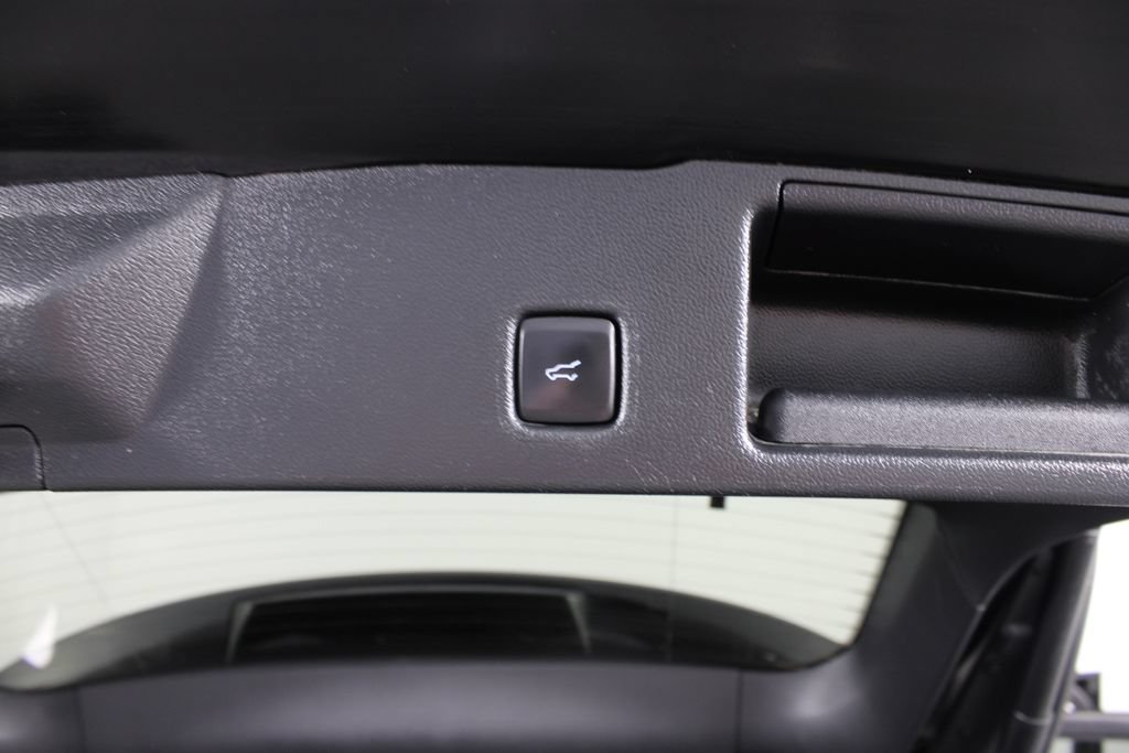 Used 2023 Ford Escape Platinum w/ Premium Technology Package AWD/4WD image 20