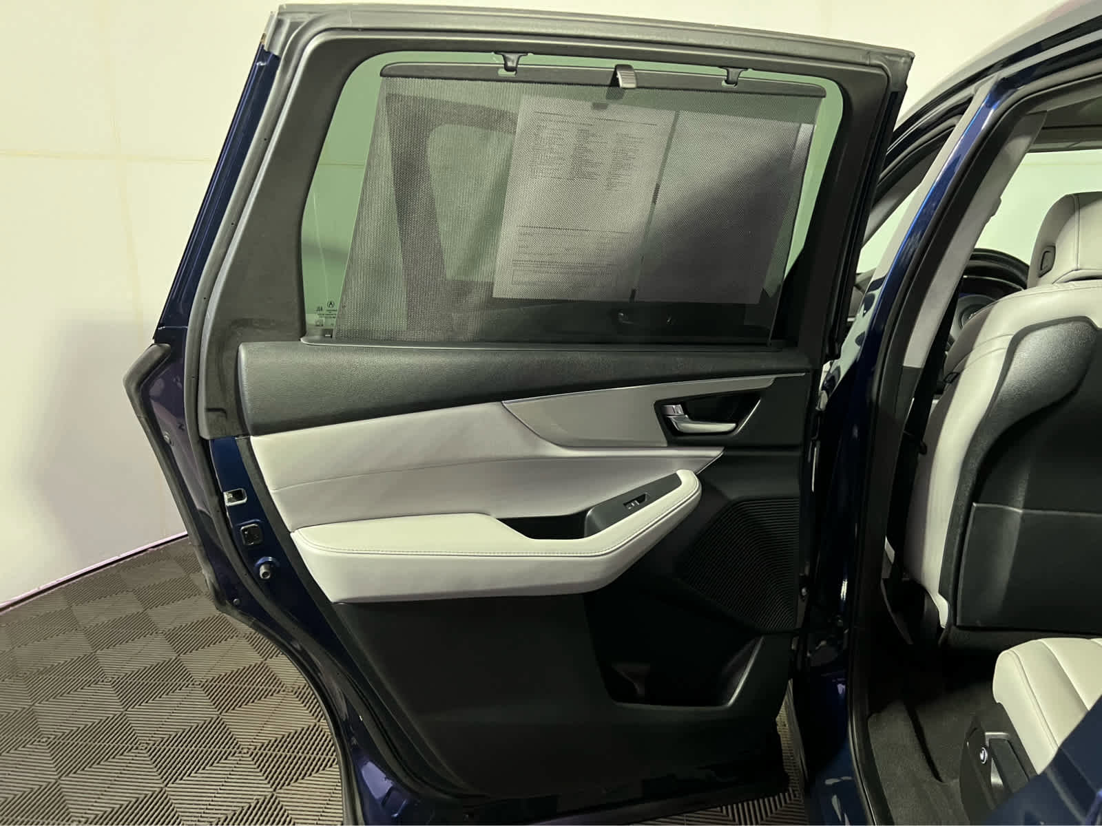 Certified 2023 Acura MDX SH-AWD w/ Technology Package image 26