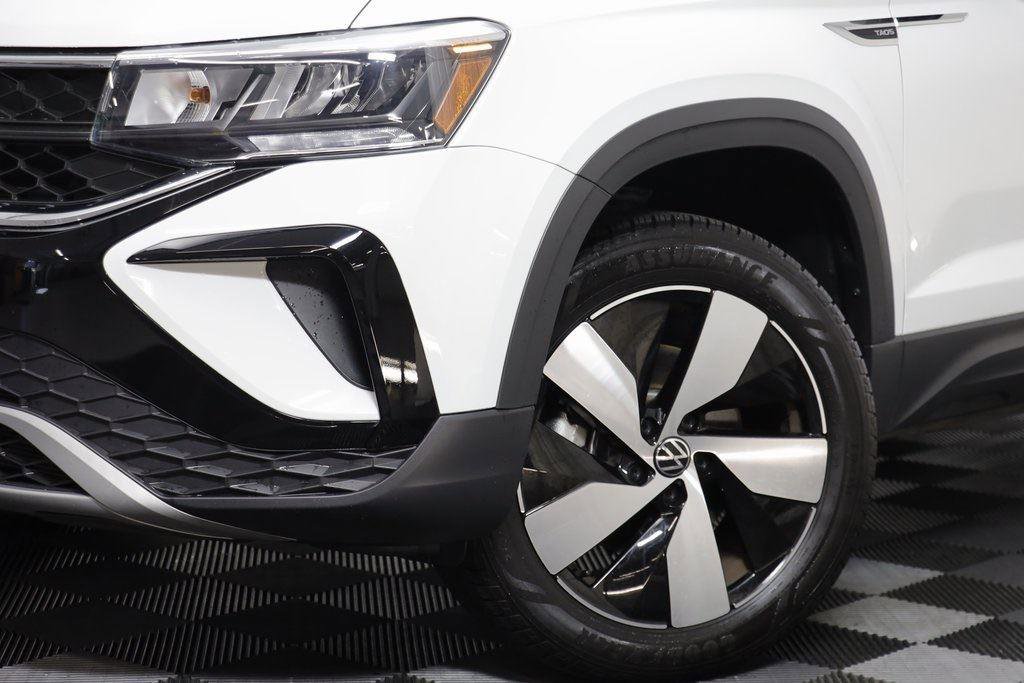 Certified 2024 Volkswagen Taos S image 3