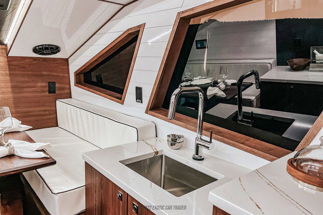 Used 2022 Ford F550 4x4 Crew Cab Super Duty w/ Power Equipment Group image 49