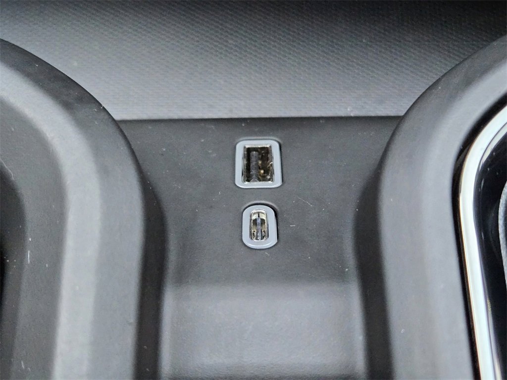 Used 2025 GMC Sierra 2500 AT4X image 22