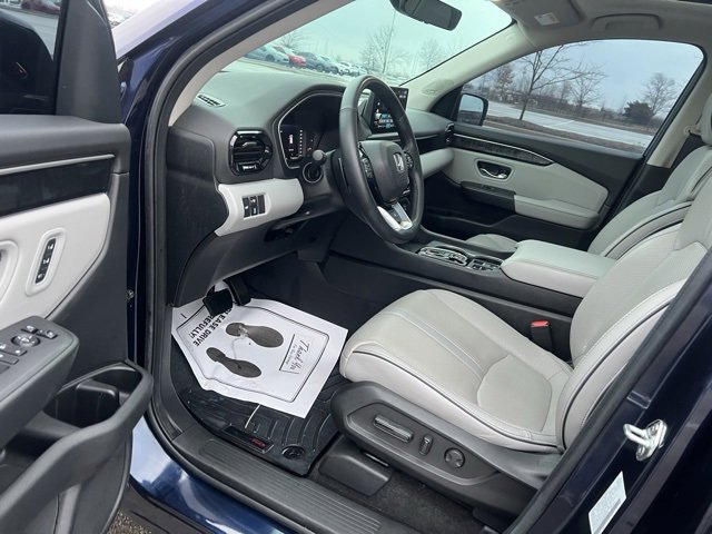 Used 2023 Honda Pilot Elite image 11