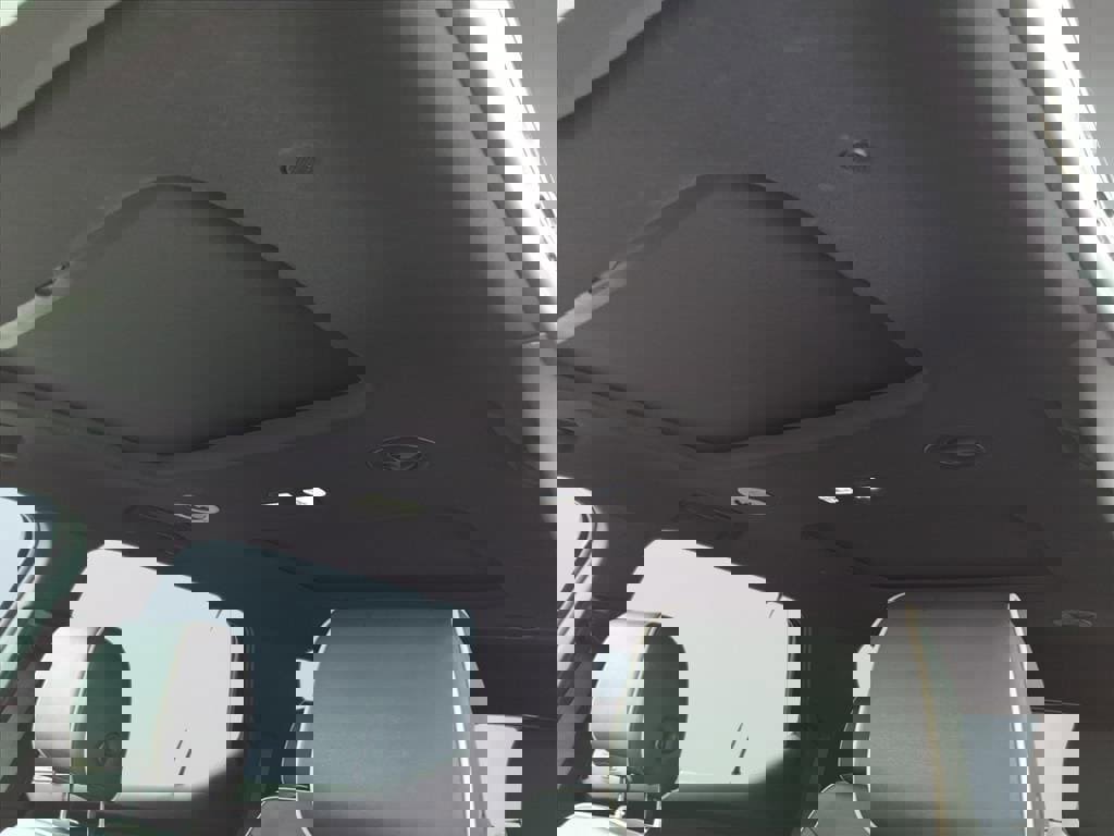 Used 2023 Chevrolet Traverse Premier image 16