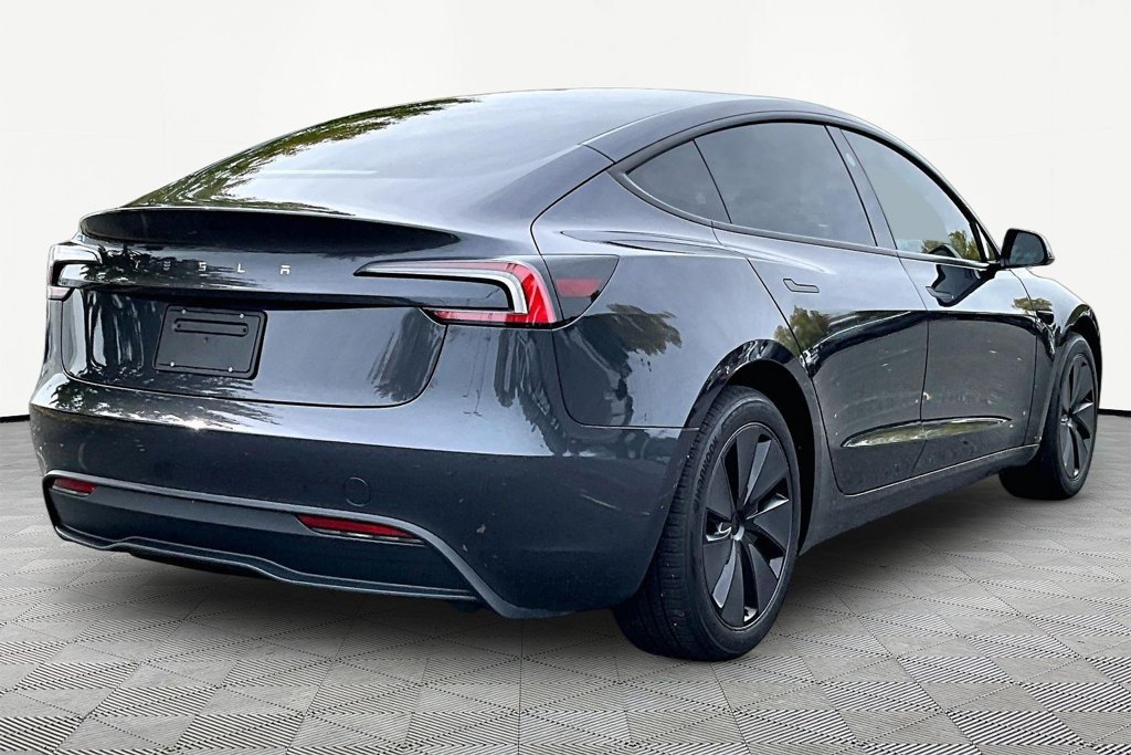 Used 2025 Tesla Model 3 Long Range RWD image 5