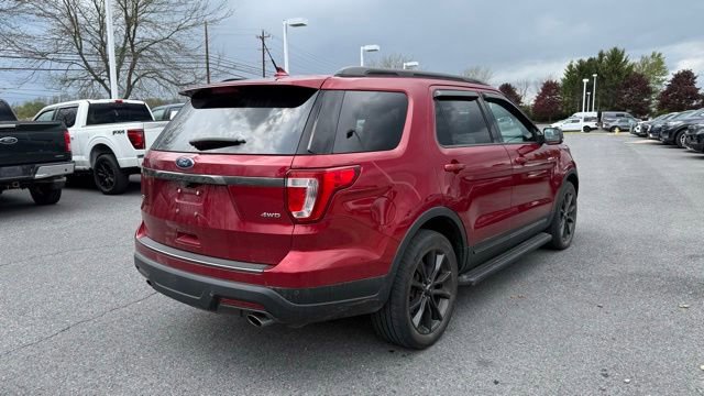 Used 2018 Ford Explorer XLT w/ Equipment Group 202A AWD/4WD image 5
