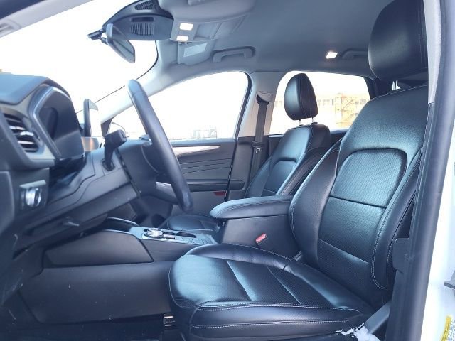 Used 2022 Ford Escape Titanium w/ Class II Trailer Tow Package image 10