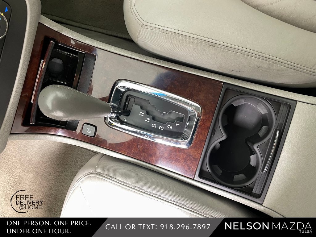Used 2011 Buick Lucerne CXL image 30
