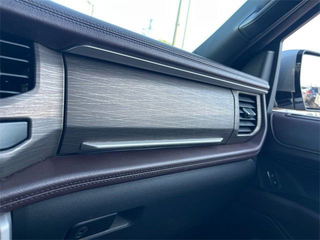 Used 2023 Ford Expedition Max Limited image 19