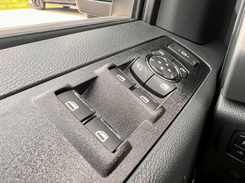 Used 2022 Ford F350 Platinum AWD/4WD image 27