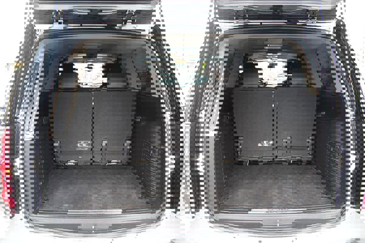 Used 2014 GMC Yukon XL Denali image 36