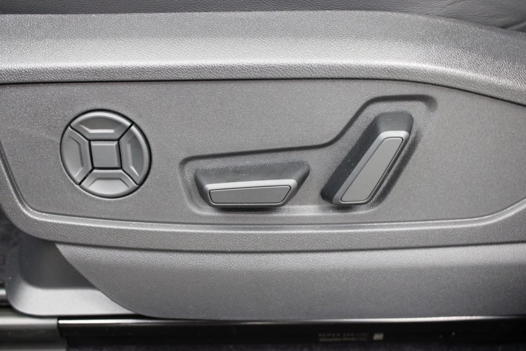New 2026 Audi SQ5 Premium Plus AWD/4WD image 19